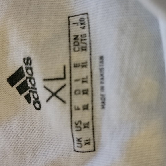 Addidas Primeblue Shorts and Addidas T-shirt Set - Picture 3 of 5